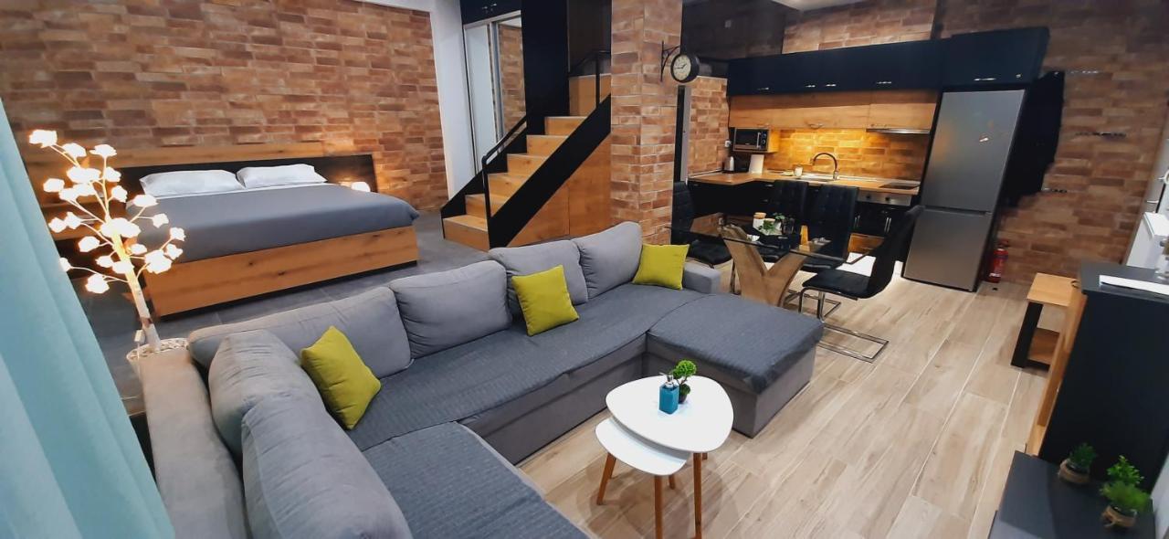 Alexander Apartment เซเรส ภายนอก รูปภาพ