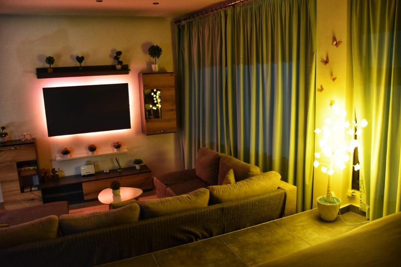 Alexander Apartment เซเรส ภายนอก รูปภาพ