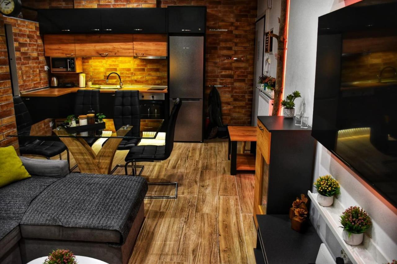Alexander Apartment เซเรส ภายนอก รูปภาพ